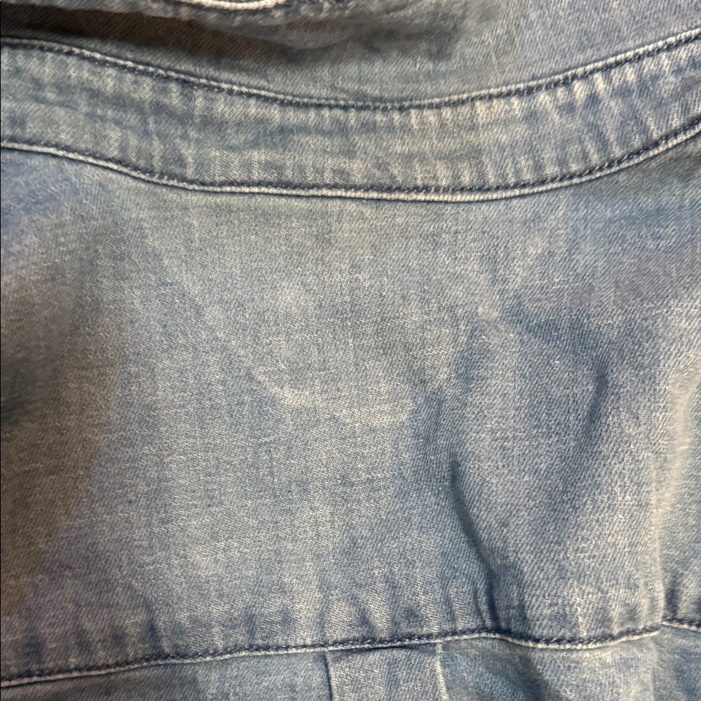 Universal Thread Classic Fit Denim Shirt - Picture 4 of 4
